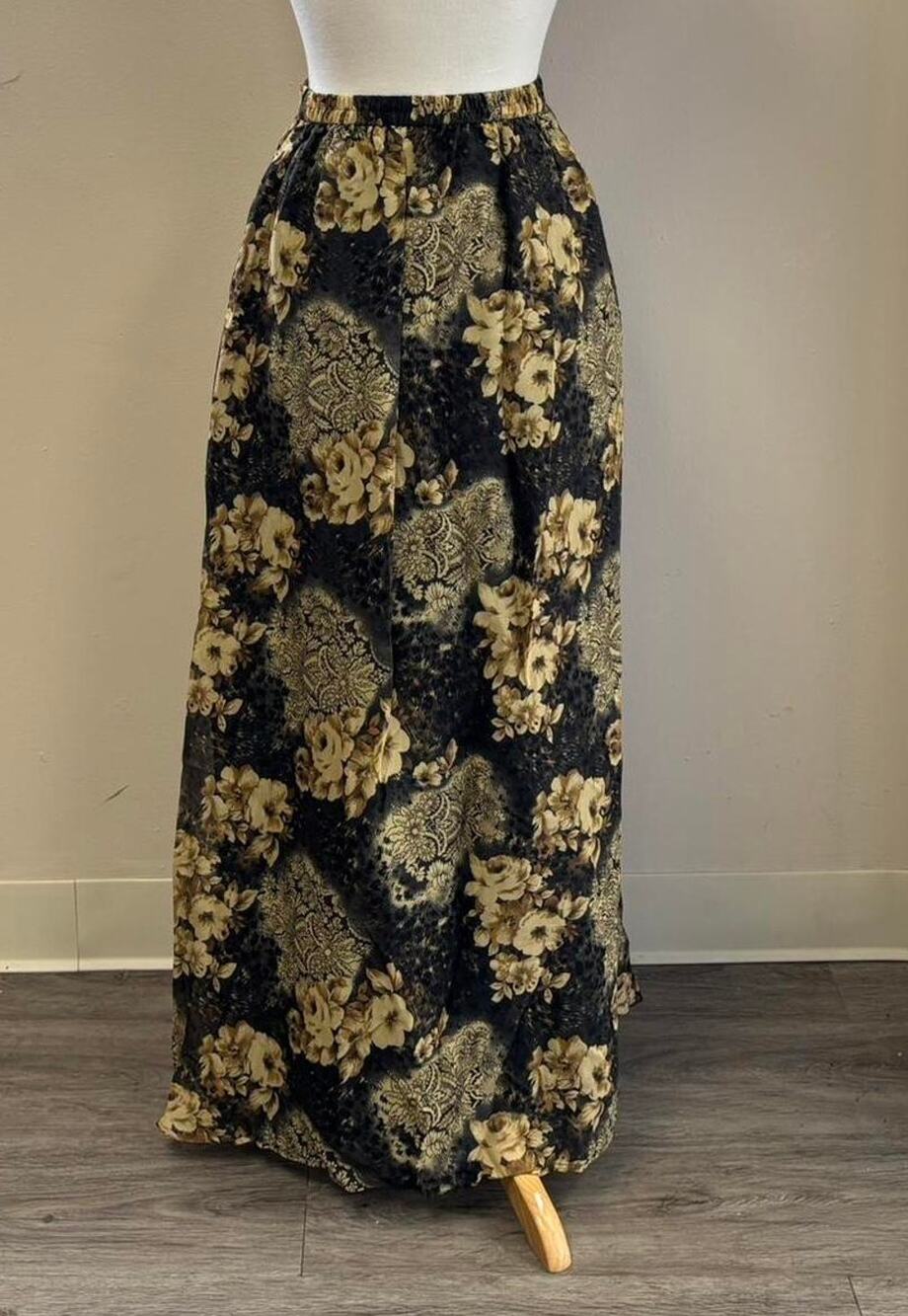 Coldwater Creek Black and Gold Long 100% Silk Floral Maxi Skirt Sz Large NWT